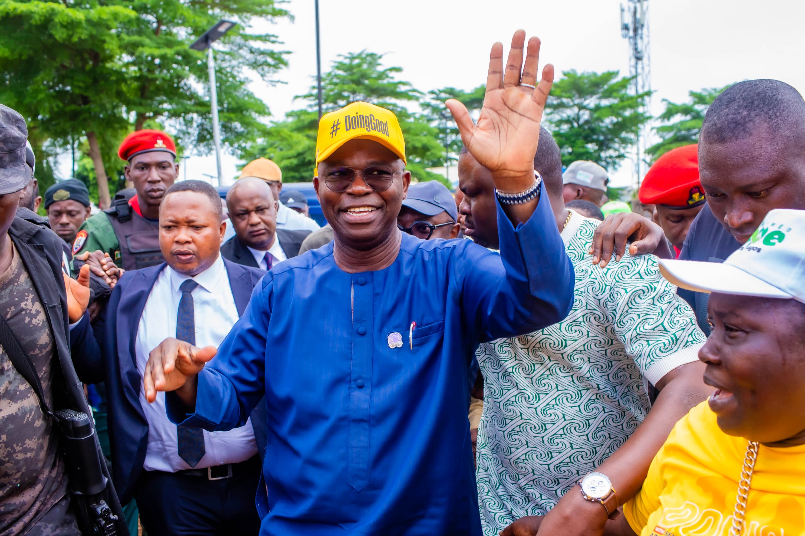 senatorAbiruAPC_2.jpg